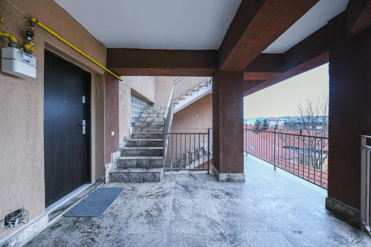 Charming 2 Bedroom Apartment 克卢日-纳波卡 外观 照片